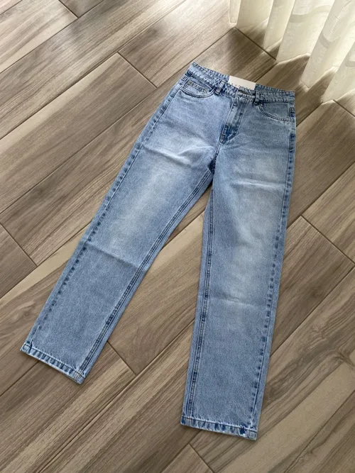 BAGGY SARA