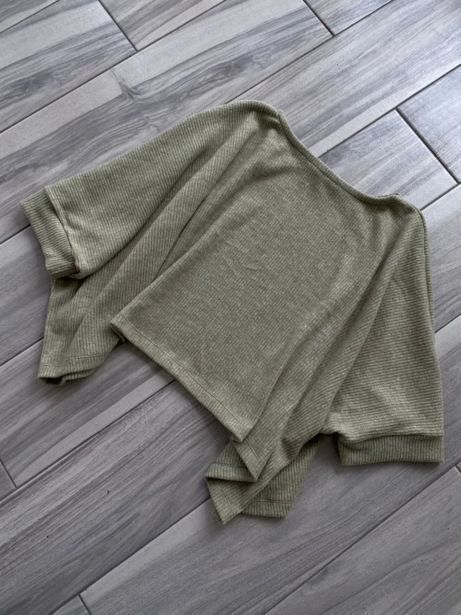 SWEATER MUSE